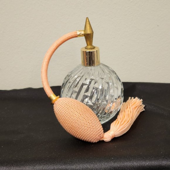 Vintage Clear Cut Glass Perfume Bottle with Atomizer - Picture 2 of 7